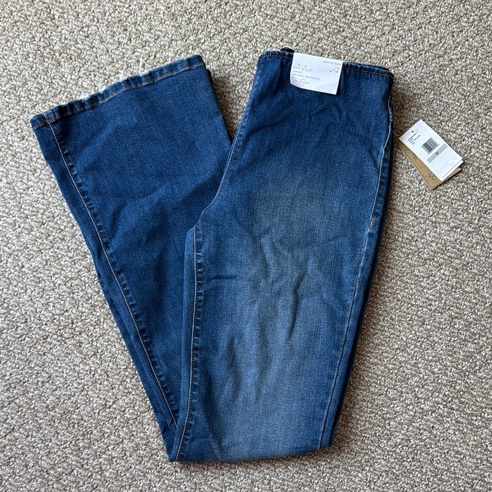 Jessica Simpson Women's Pull of Flare jeans